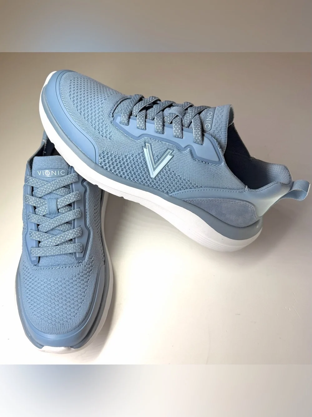 Vionic Women's Hayward Mesh Slip On Sneakers Size- 9